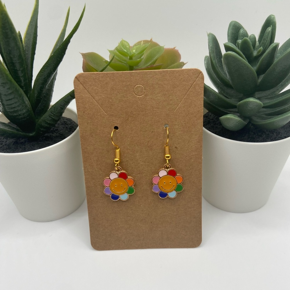Daisy Flower Smiley Happy Face Y2K Inspired Drop Earrings